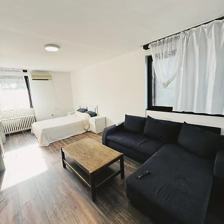 Apt Near Big Center Zrenjanin Exterior photo