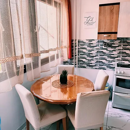Apt Near Big Center Zrenjanin Exterior photo